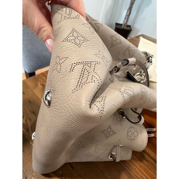 Louis Vuitton Bella Mahina Galet Bag - Picture 4 of 16